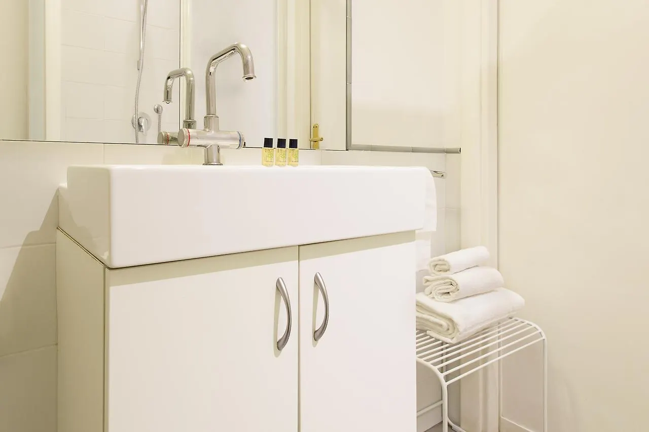 Romac Condotti With 3 Bedrooms Near The Spanish Steps Rome